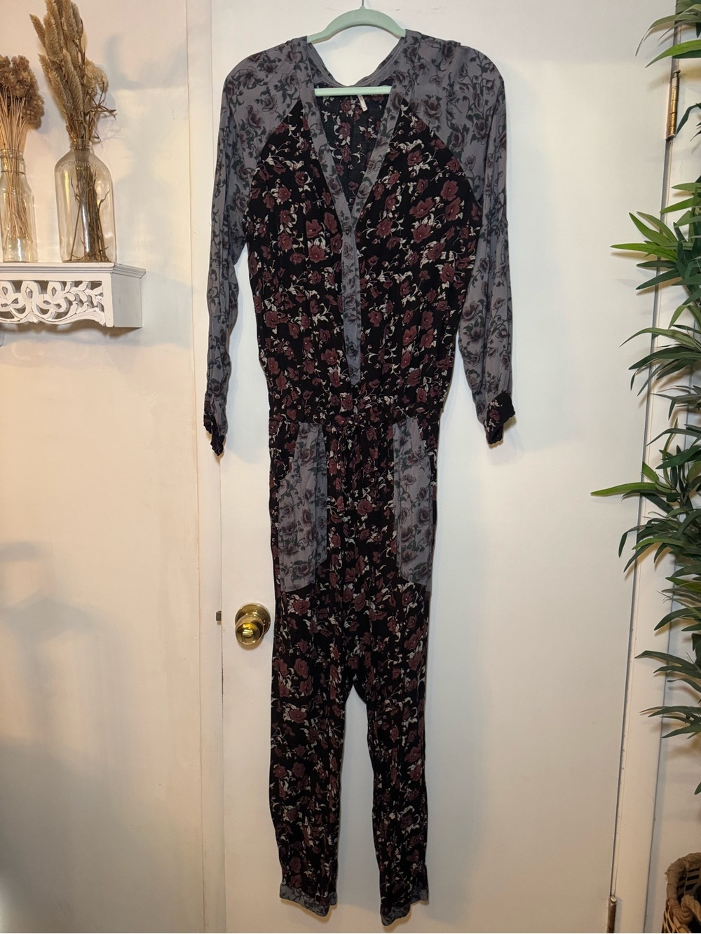 Floral V-Neck Long Sleeve romper
